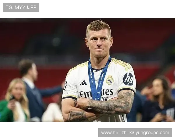 克罗斯中距离重炮直取死角，皇马势头高涨