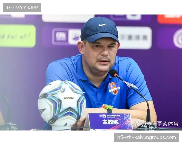 俱乐部管理层呼吁球迷继续支持，俱乐部的领导者叫什么